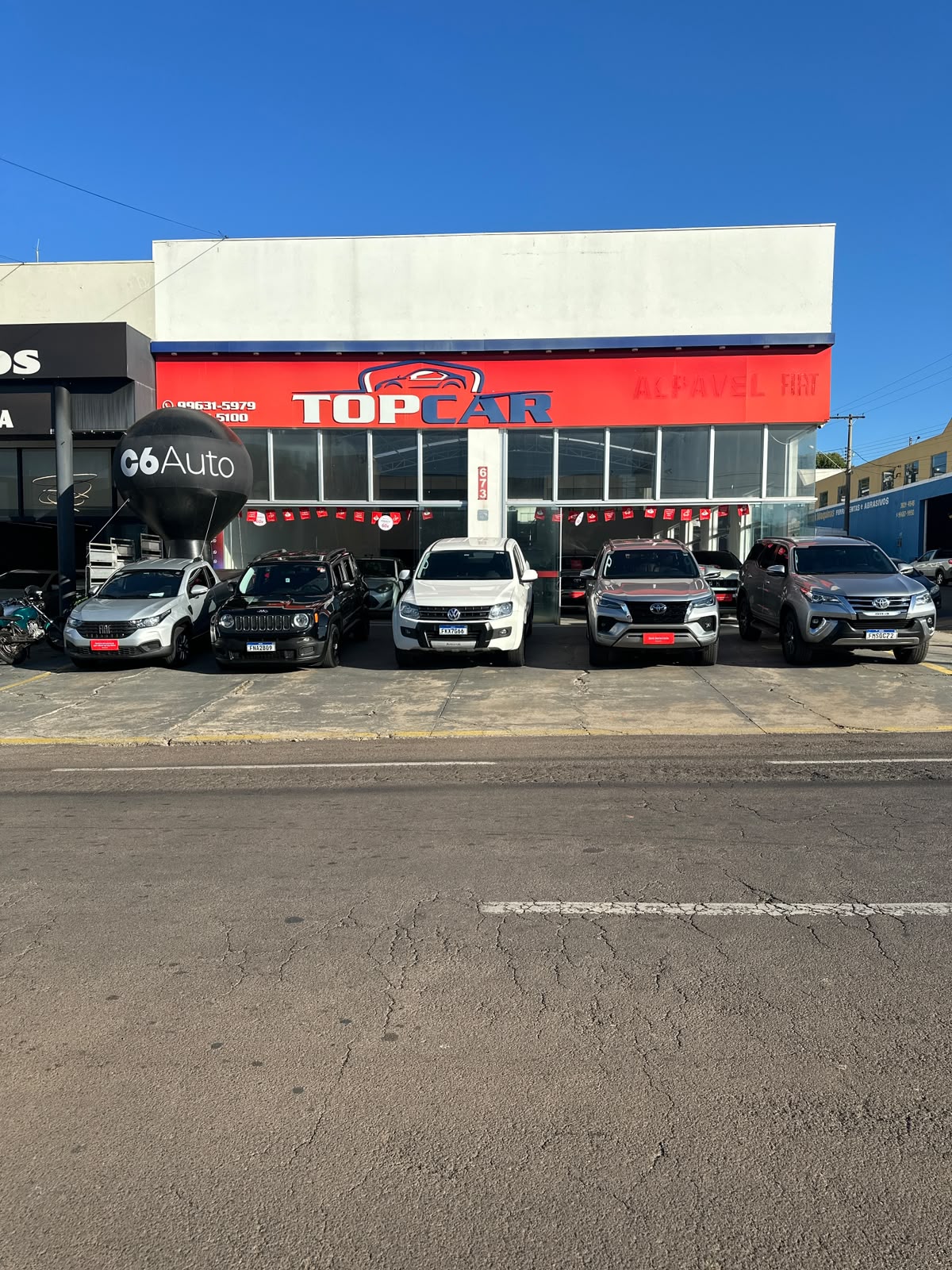 Fachada da loja Top Car Veículos em Dracena/SP